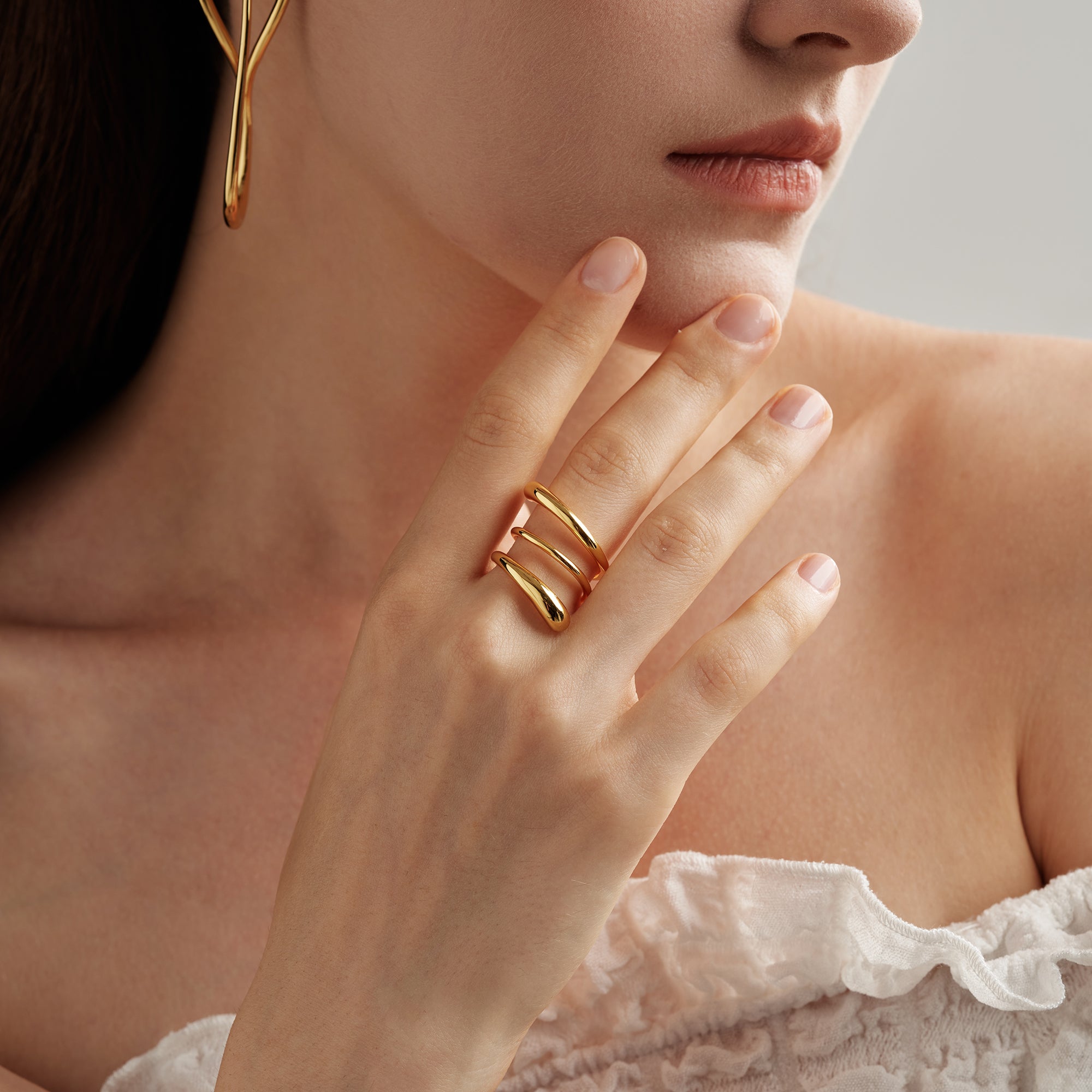 Rounded Coil Ring
