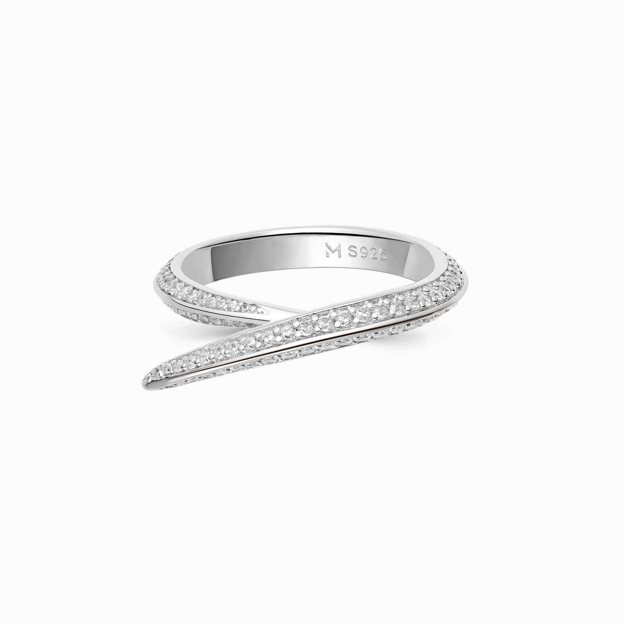 Pointed Curve Ring