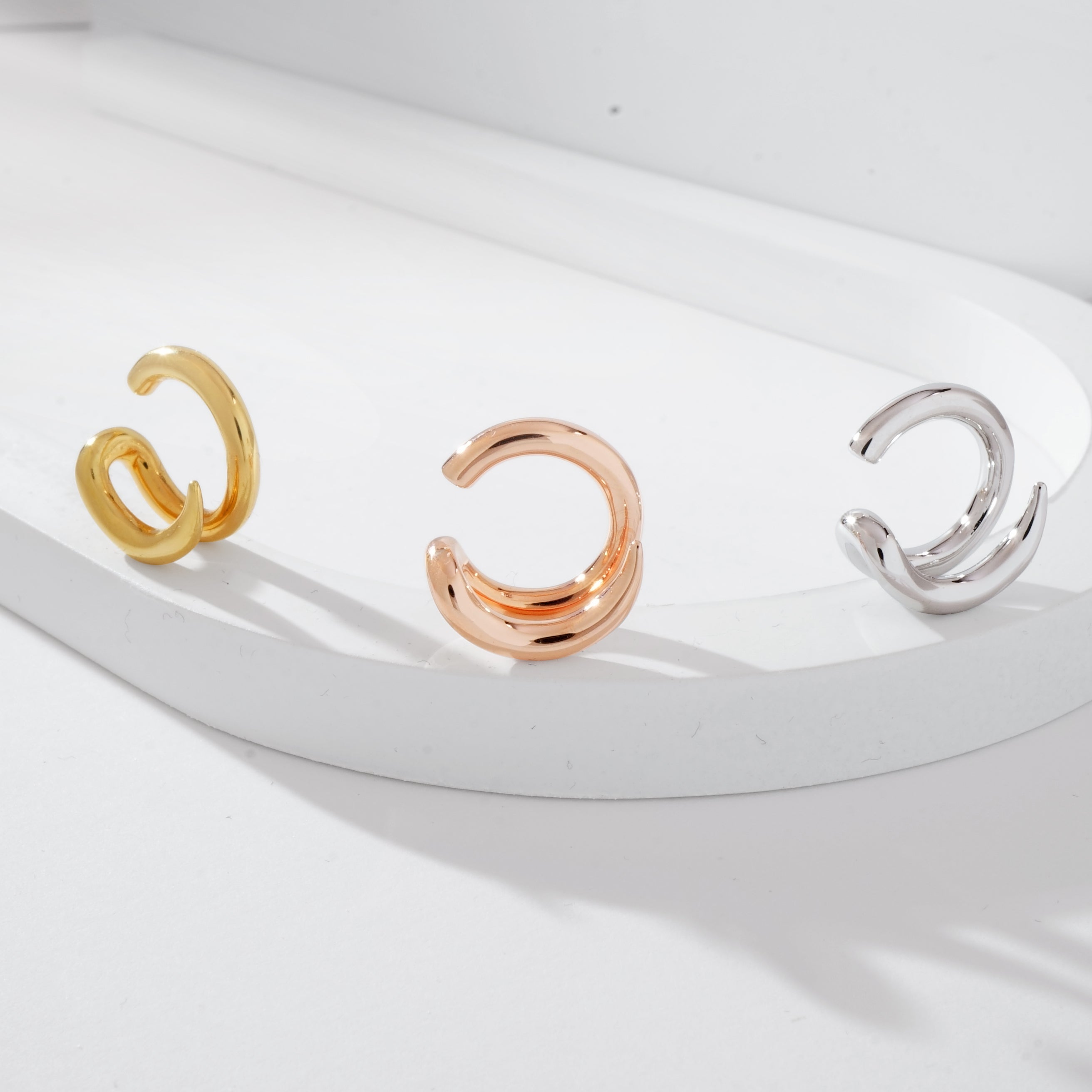 Pointed Double Band Ear Cuff