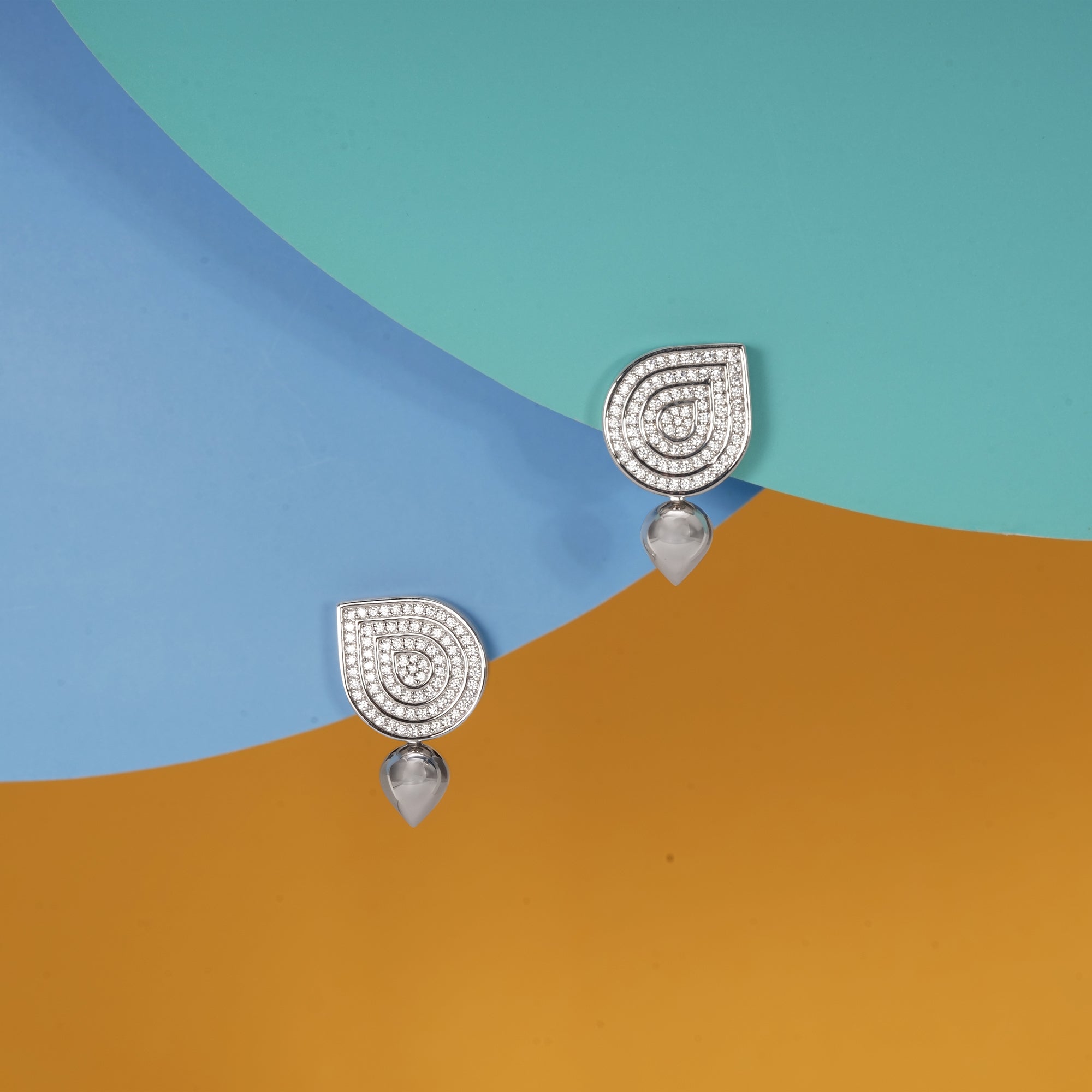 Dancing Waterdrop Earrings