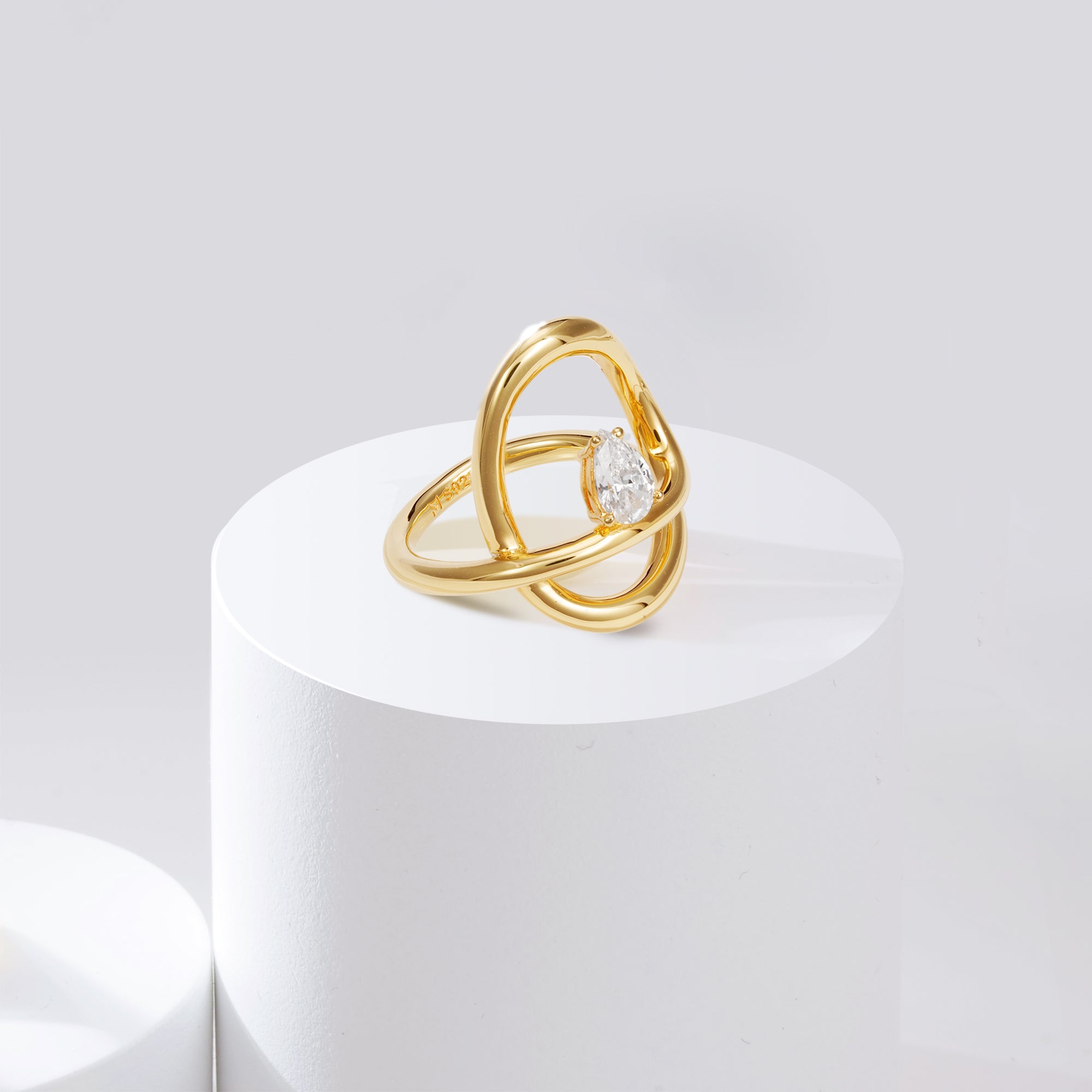 Flowing Waterdrop Solitaire Ring