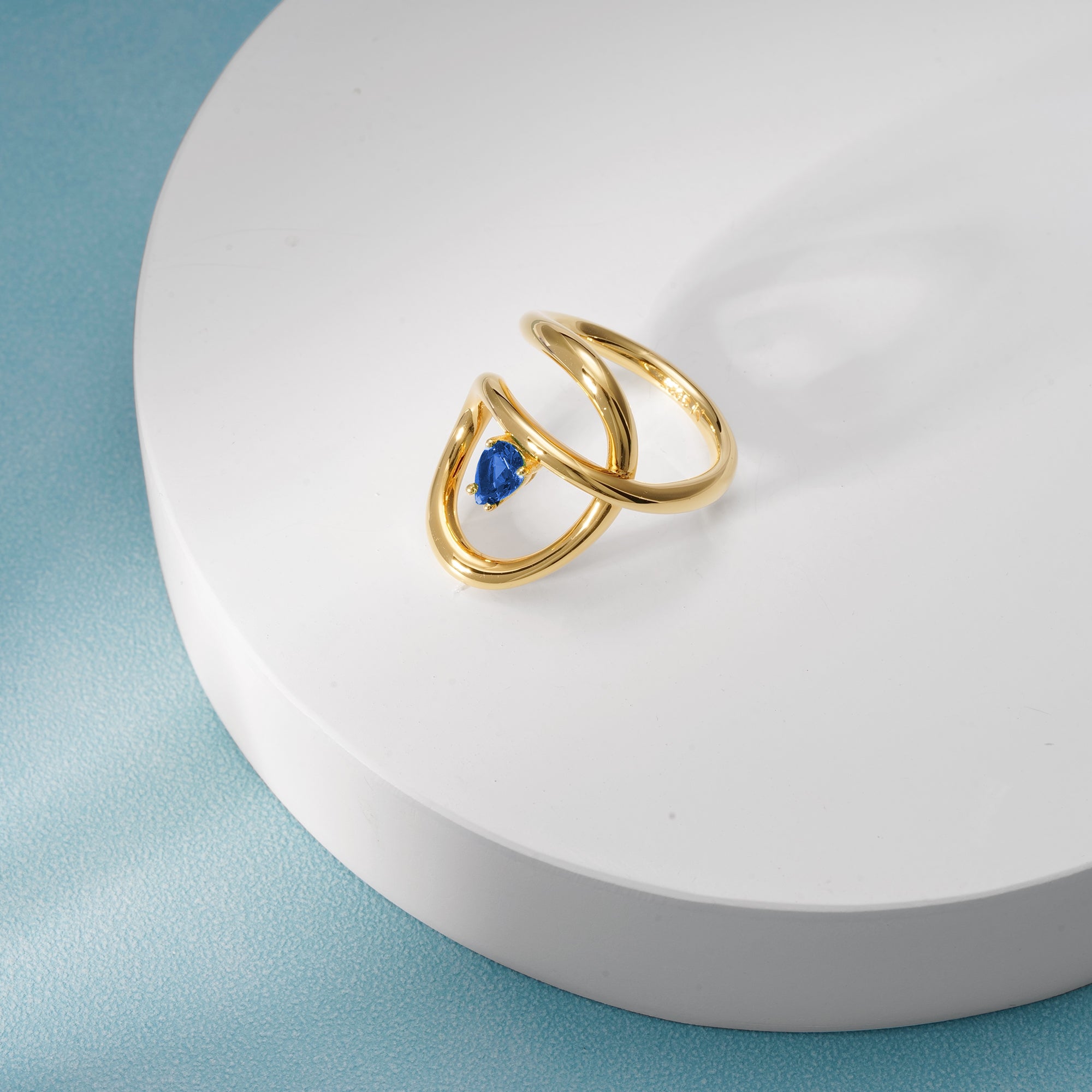 Flowing Waterdrop Solitaire Ring