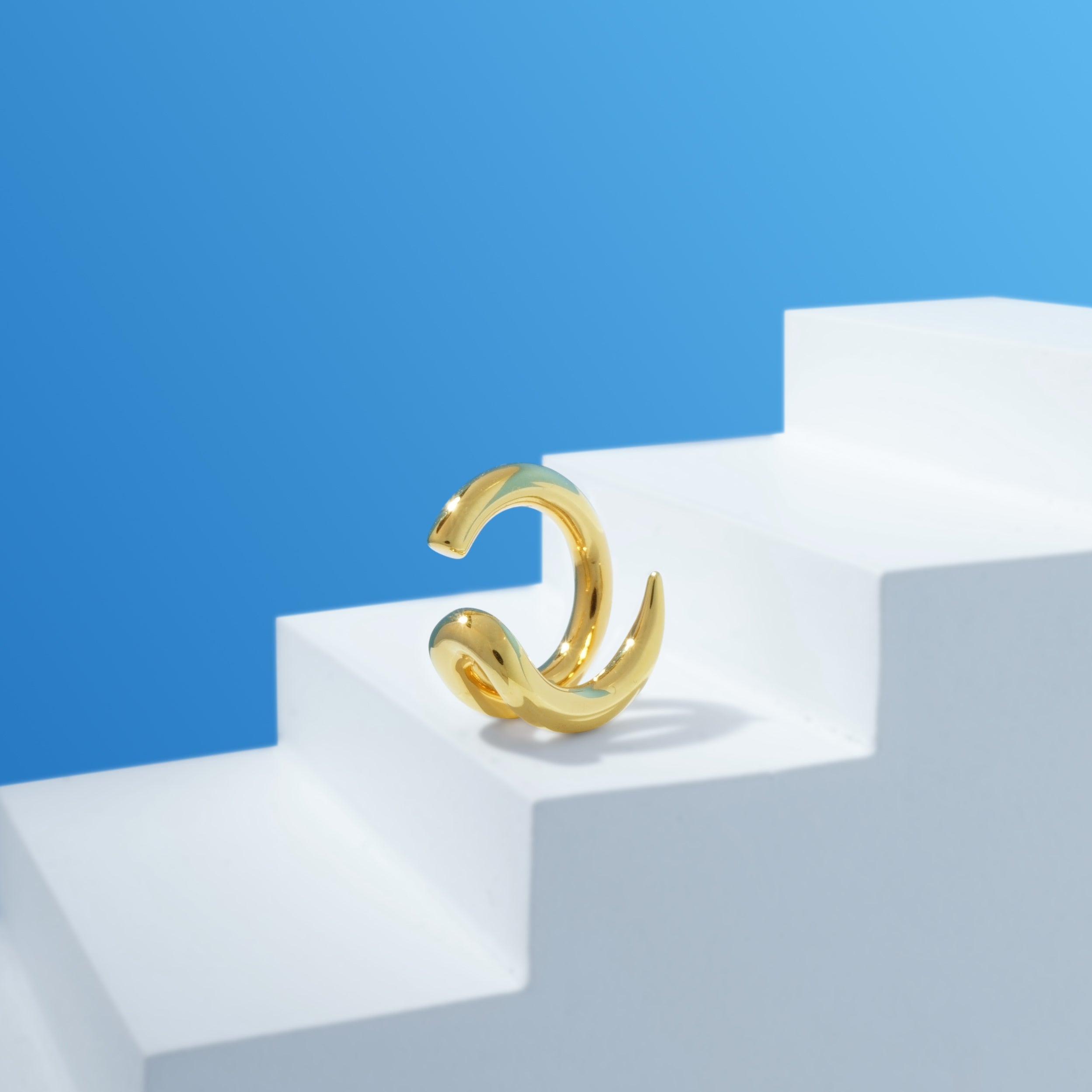 Pointed Double Band Ear Cuff