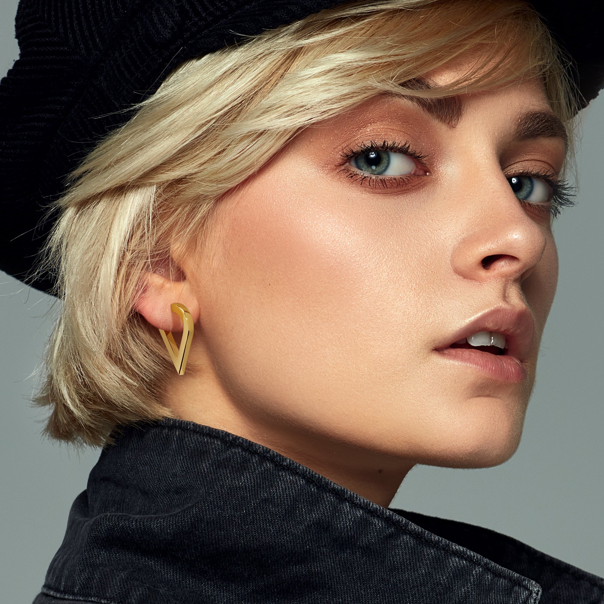 Stylized Waterdrop Drop Earrings