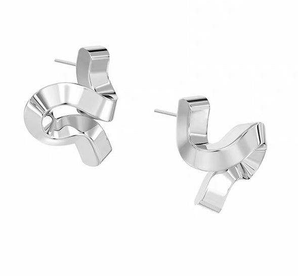eternal knot curve earrings