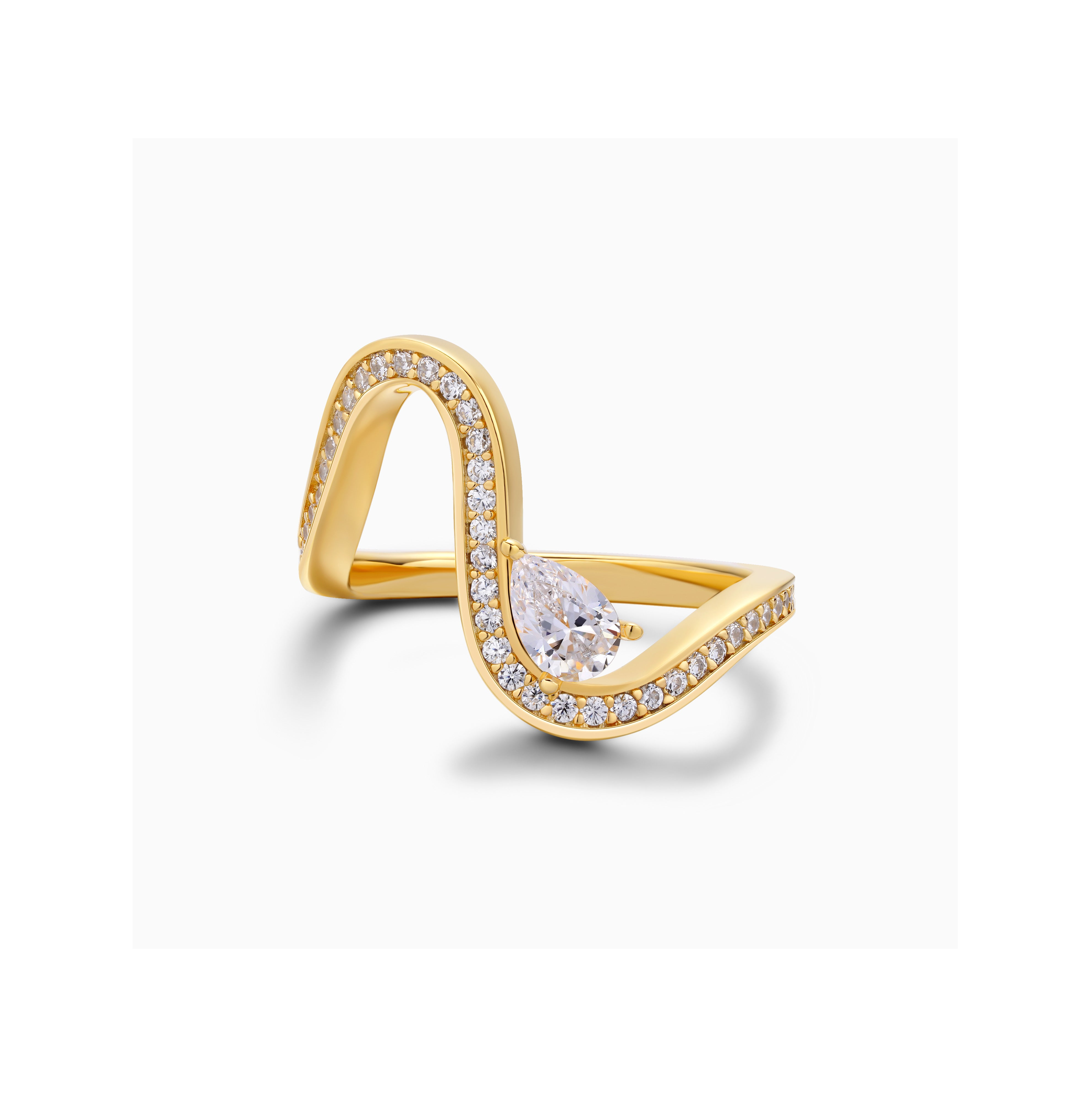 Curve Solitaire Ring